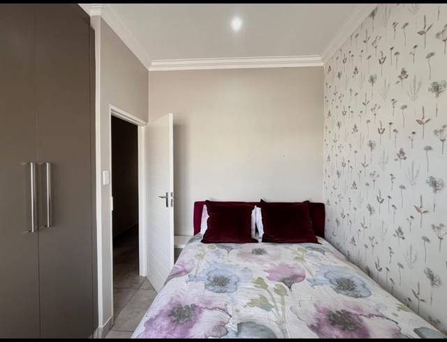 4 BEDROOM HOUSE FOR SALE IN EQUESTRIA